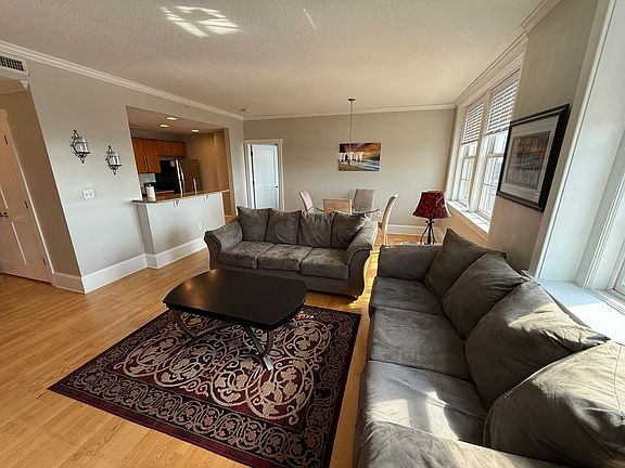 5th image of 402 N Main St APT 303
