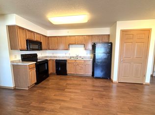 493 E South Ave #11, Chippewa Falls, WI 54729