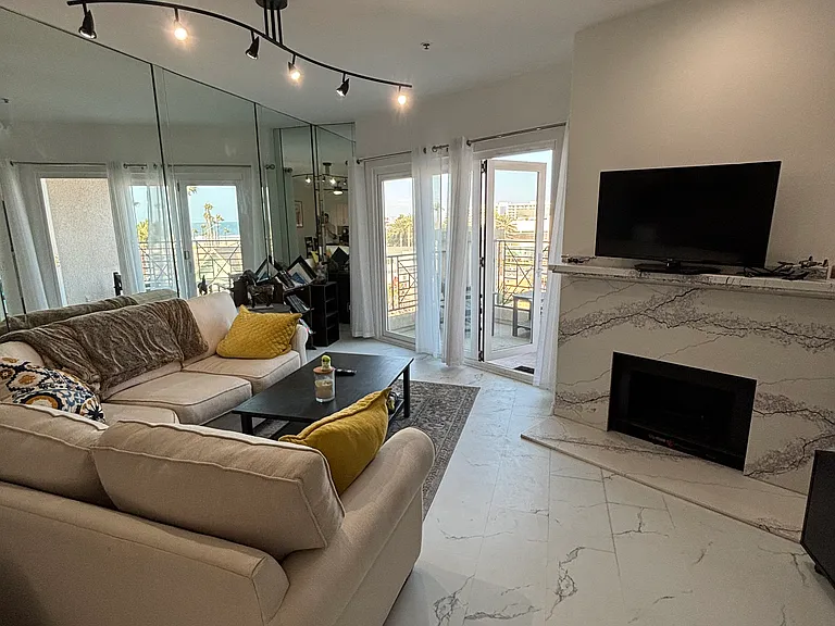 200 Pacific Coast Hwy #3 — Photo 5