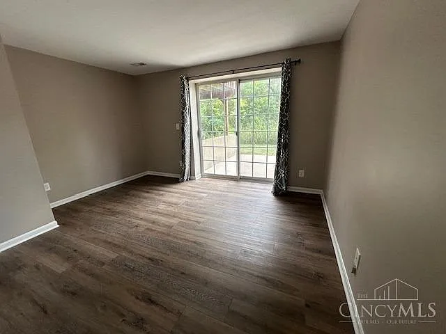 5131 Franklin Park — Photo 8