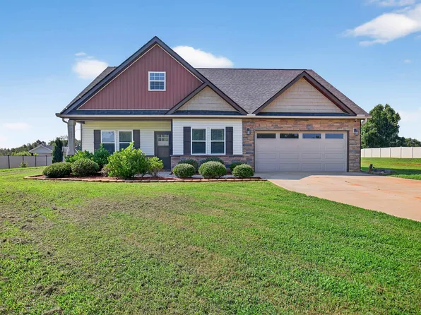 1405 Pleasant School Rd, Gaffney, SC 29341