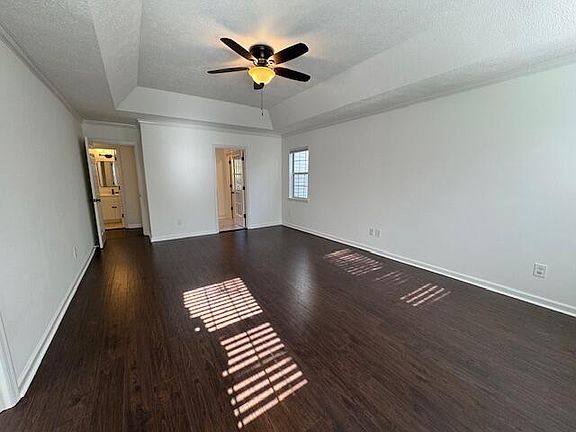 3rd image of 53 Flat Trail Ct