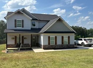 360 May Ln, Carnesville, GA 30521