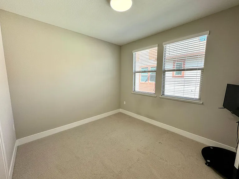 649 Sandalwood Dr #4 — Photo 26