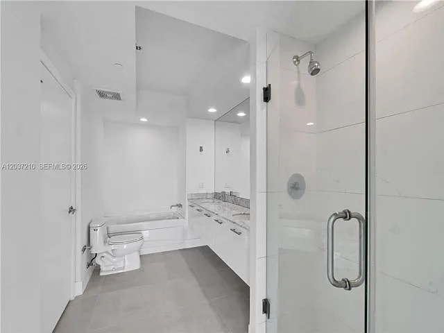 500 Brickell Ave #2700 — Photo 5