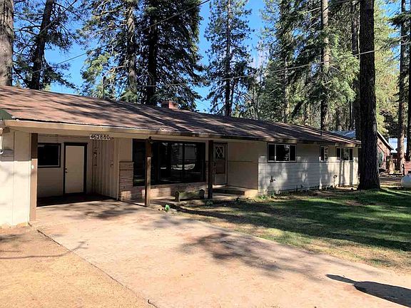 2nd image of 462880 Circle Dr
