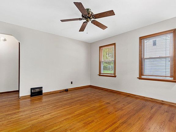 3rd image of 8718 Ezra Dr