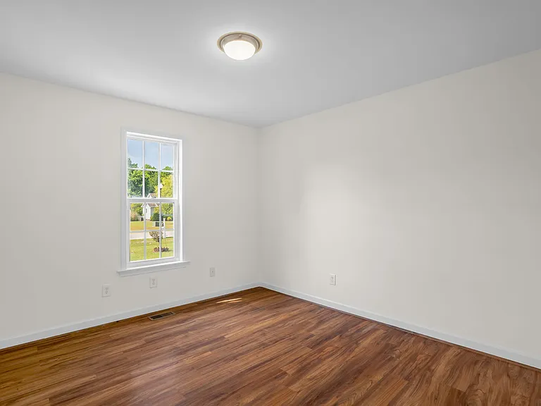 46 Bayberry Ln — Photo 26
