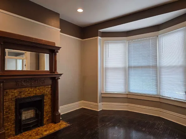 4 bed, 1.0 bath, 1100 sqft, $1,150, 140 High Ave, Oshkosh, WI 54901