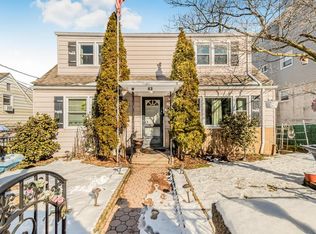 43 Roosevelt St, Yonkers, NY 10701