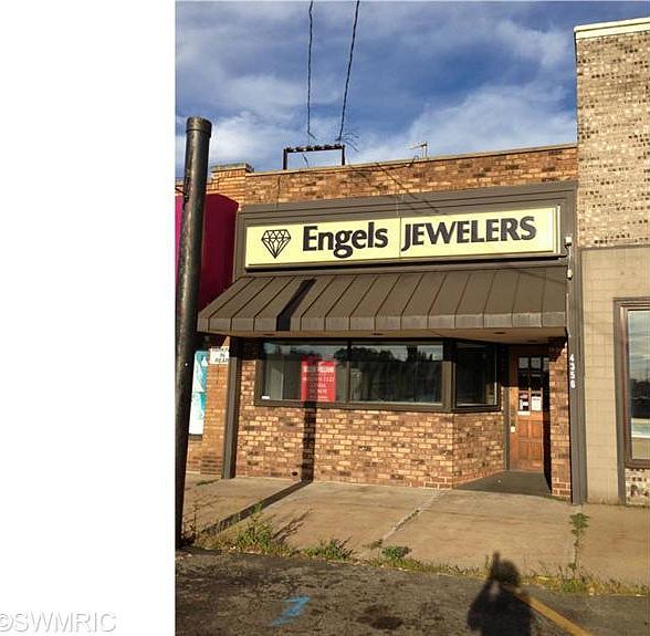 1st image of 4356 Division Ave S
