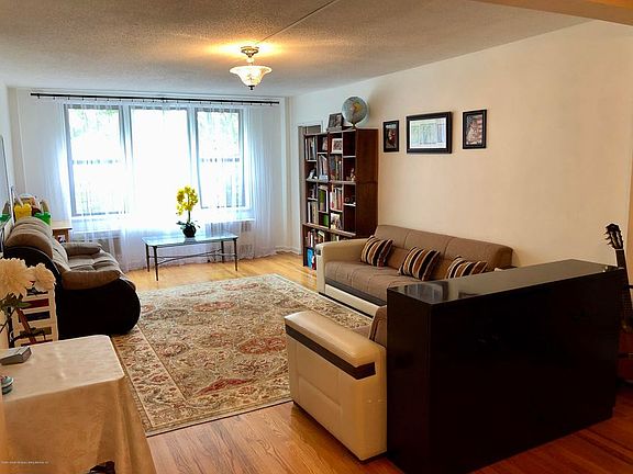 5th image of 145 Lincoln Ave APT 4C