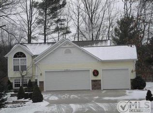 14819 Leonard St, Spring Lake, MI 49456