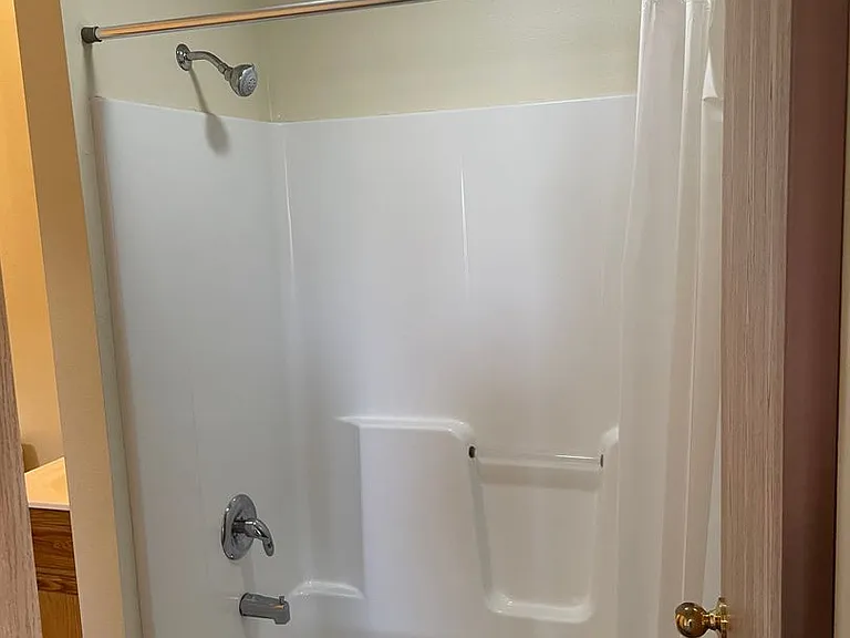 1424 E Redwood Blvd — Photo 15