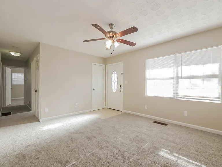 8872 Channing Dr — Photo 3