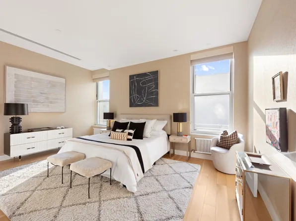 7 East 17th Street image 15 of 25