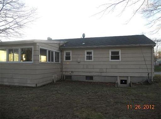 4th image of 24 Glen Ln