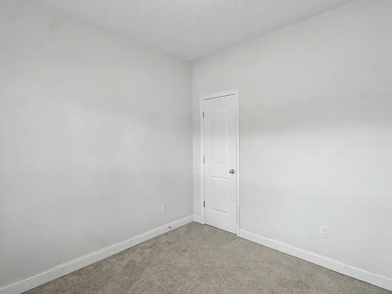 315 Grayson Ave — Photo 13