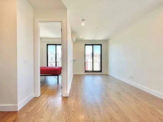 Rented by Doorway NYC, LLC | media 6