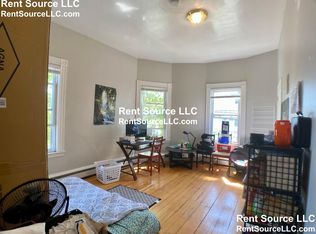 63 Park St #2F, Somerville, MA 02143