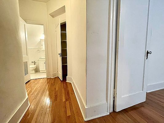 4th image of 155 E 96th St APT 1B