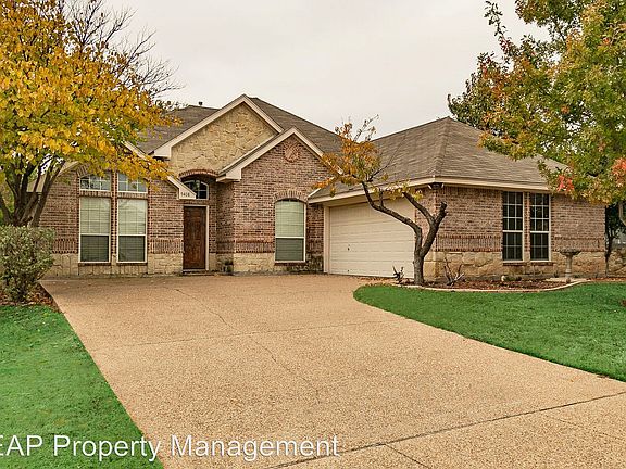 3rd image of 7408 Rolling Hills Dr