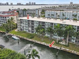 109 Paradise Harbour Blvd