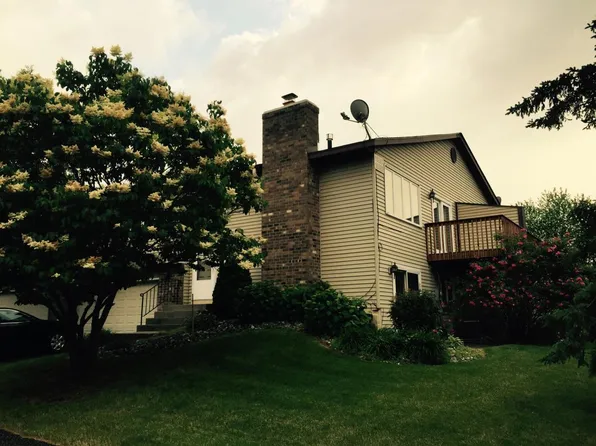 10397 Balsam Ln, Eden Prairie, MN 55347