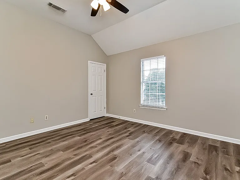 8419 Duval Ave — Photo 10