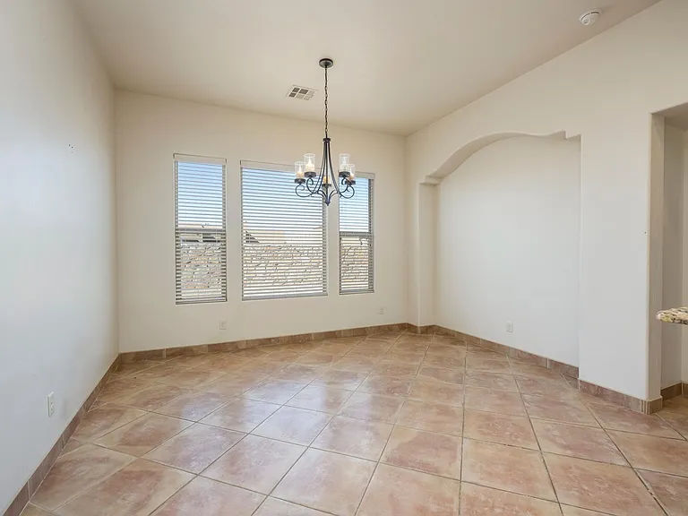 3685 Santa Marcella Ave — Photo 12