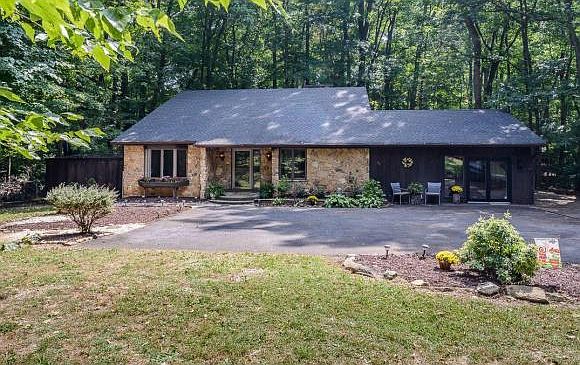 1st image of 451 Shipley Dr