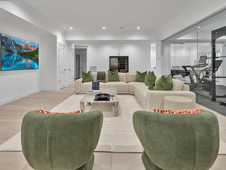 73 Wainscott Stone Rd — Photo 43