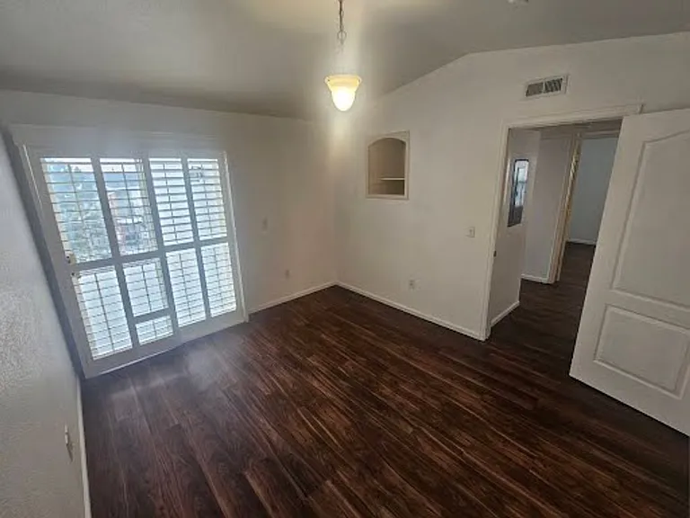 1662 S Deframe St #C7 — Photo 11