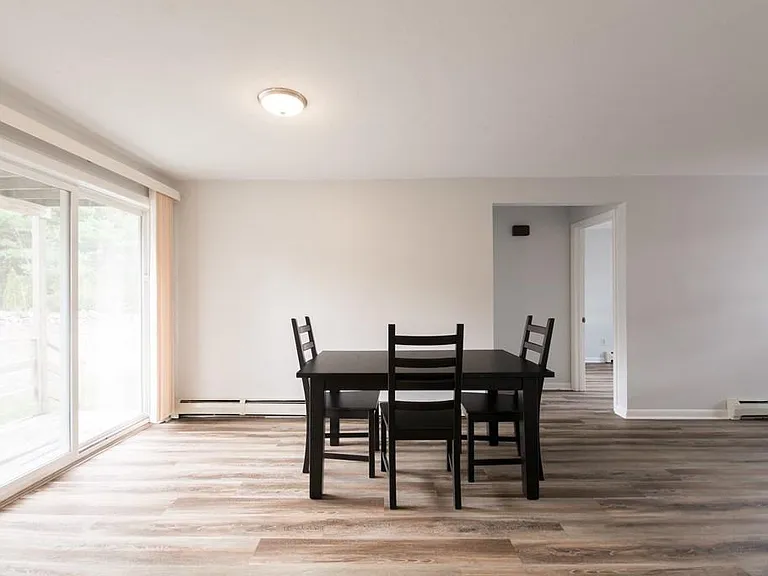 288 Duane Ave — Photo 14