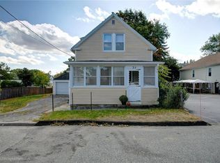 31 Lafayette St, Johnston, RI 02919