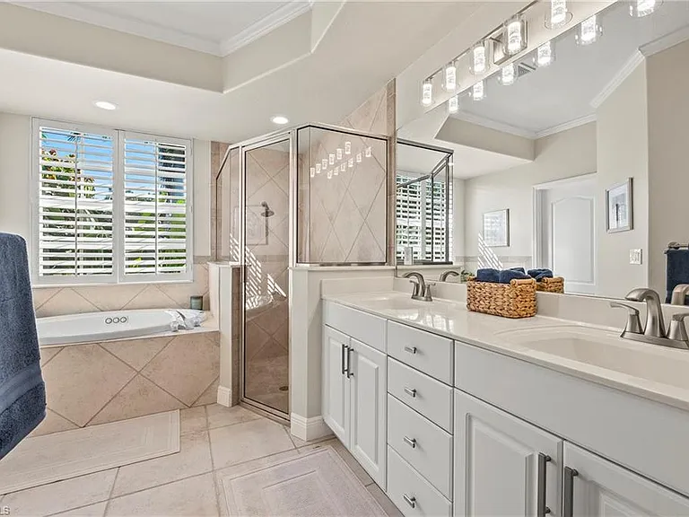 1015 Tivoli Ln — Photo 16