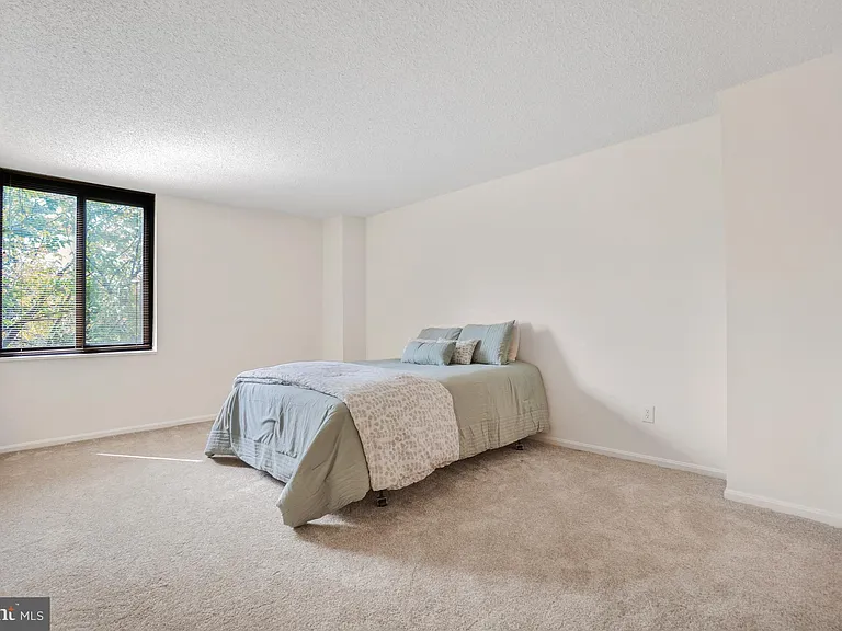 7401 Westlake Ter #215 — Photo 24