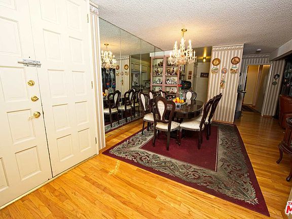 5th image of 5334 Lindley Ave Unit 332
