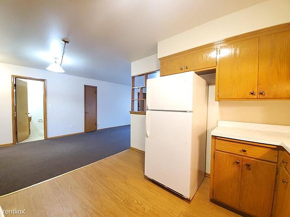 5th image of 7343 N Teutonia Ave APT 7