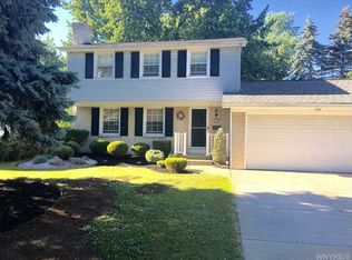 112 Sunshine Dr, Amherst, NY 14228