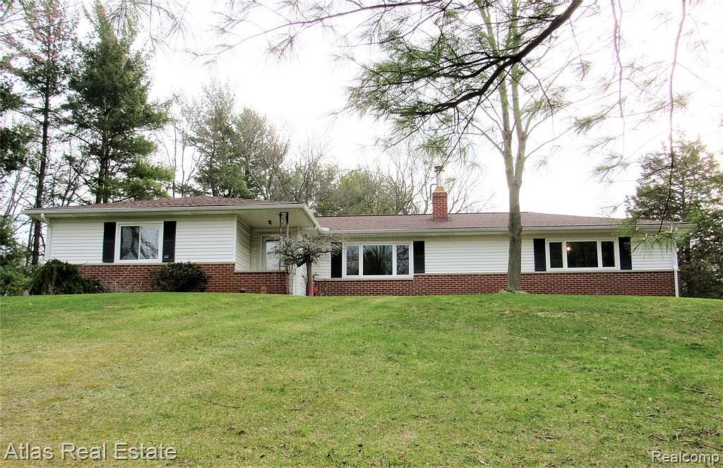 131 S Jossman Rd, Ortonville, MI 48462 Zillow