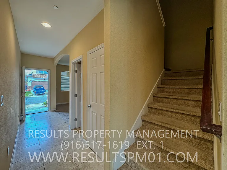 9121 Echo Point Pl — Photo 6