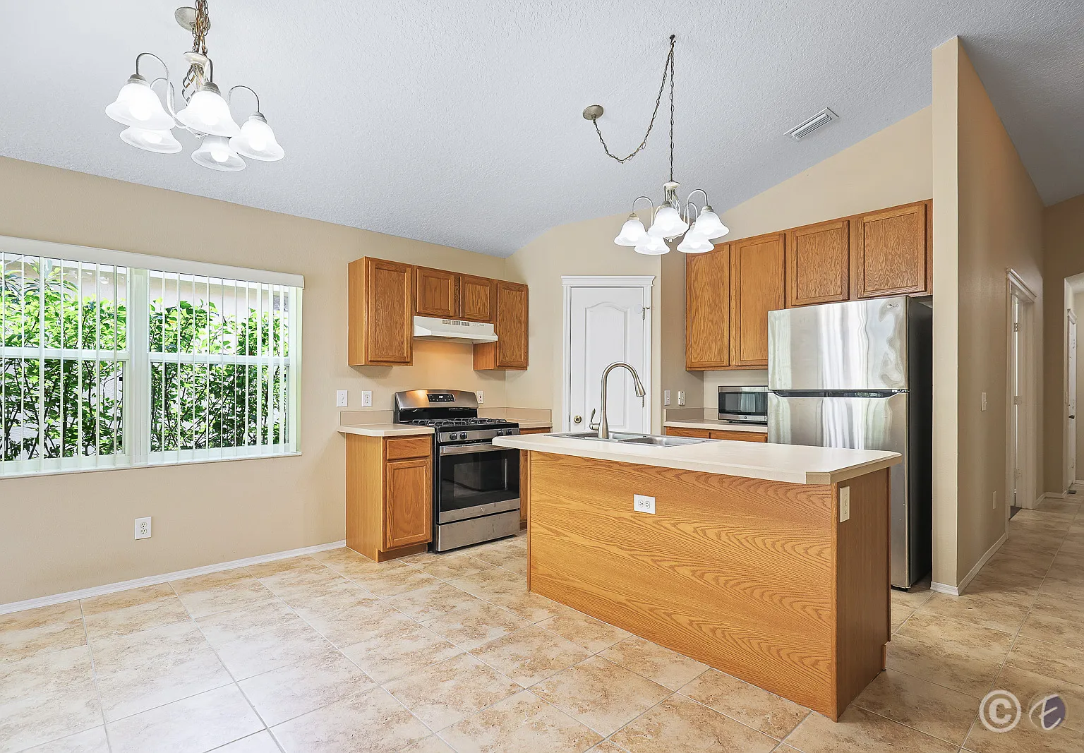 5726 Tanagerlake Rd | FishHawk Ranch — Photo 4