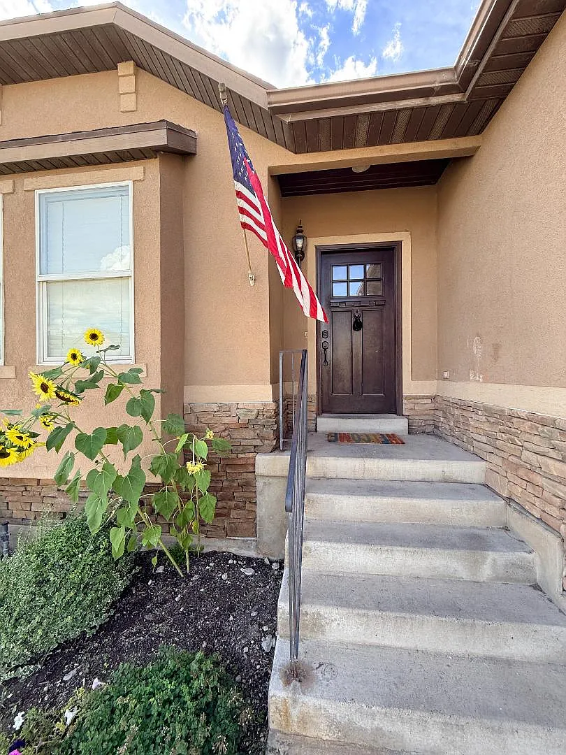 8825 N Jefferson Dr — Photo 3