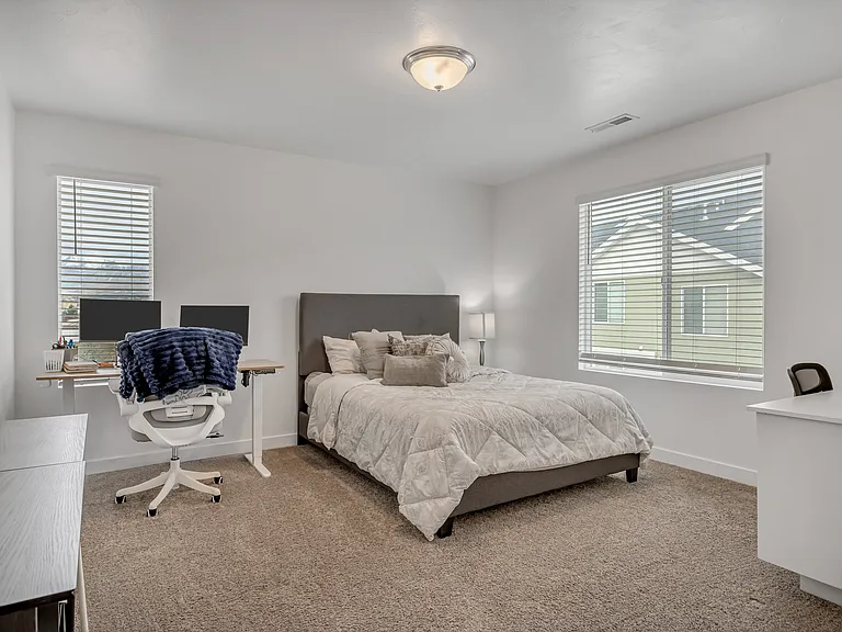 5176 W Duet Dr — Photo 15