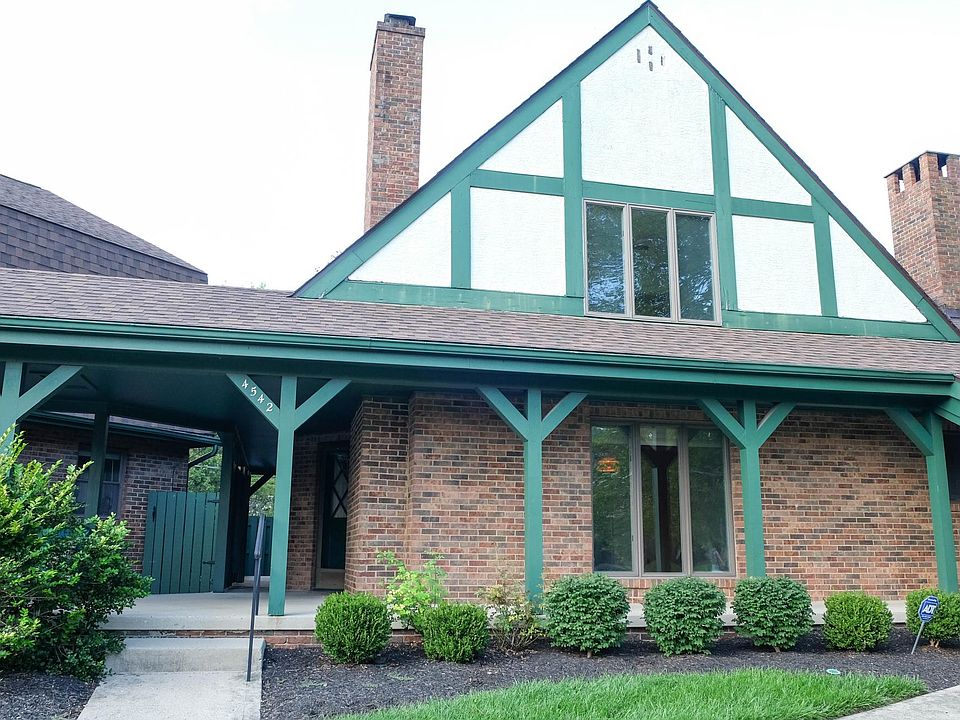 1st image of 4542 Sandringham Dr