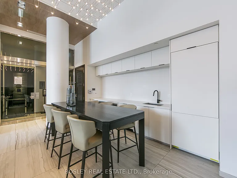 80 Vanauley St #Townhouse 112 — Photo 40