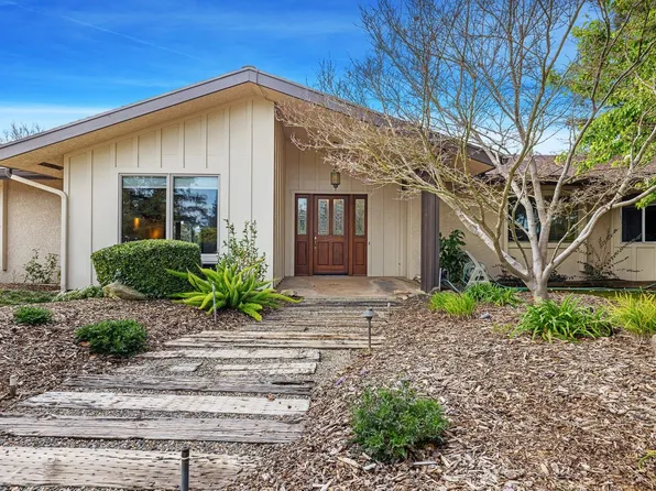 13241 E Saginaw Way, Sanger, CA 93657