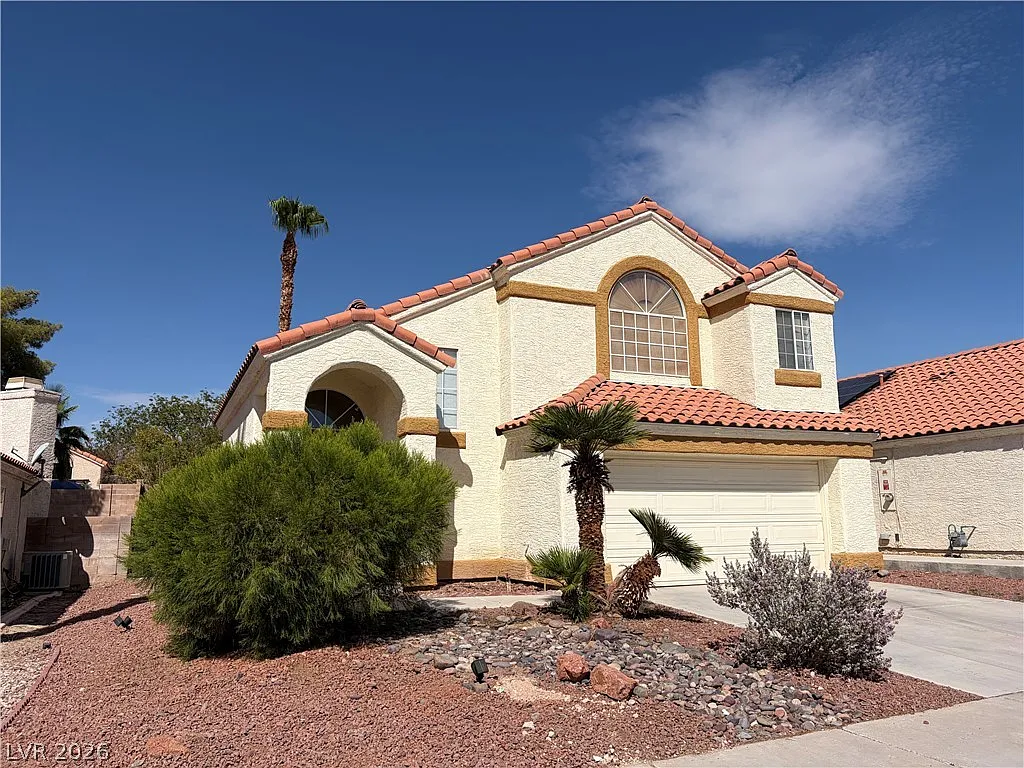 4 bed, 3.0 bath, 2207 sqft, $2,195 — Photo 2