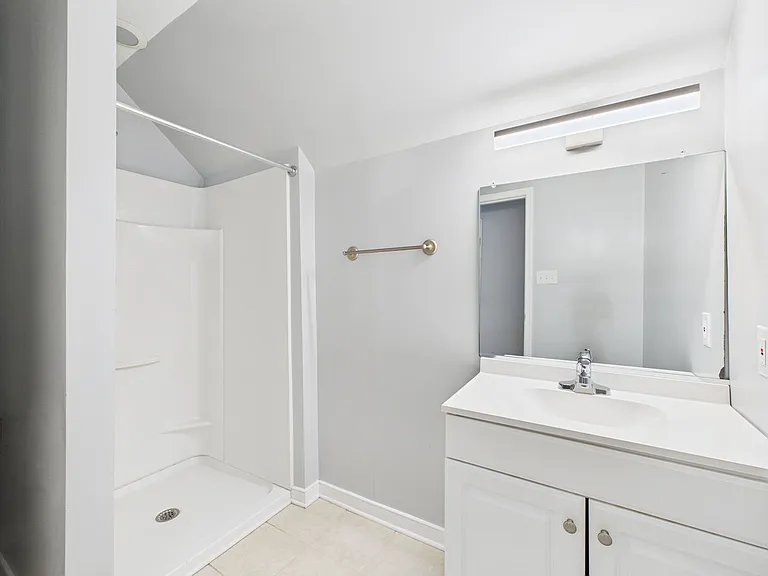 12017 Hunton Crossing Pl — Photo 37